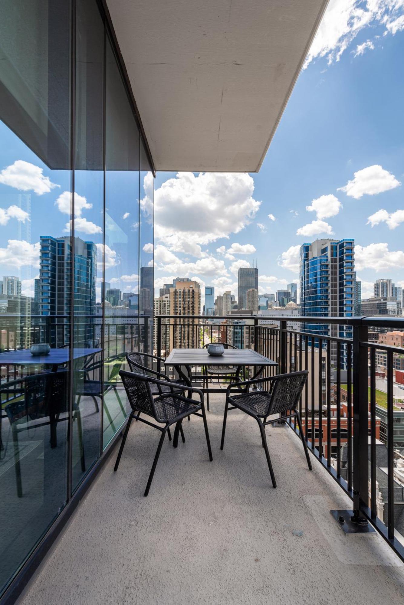 Aurelien Spacious Apartments In The Heart Of Gold Coast Chicago Kültér fotó